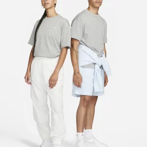 Nike Solo Swoosh