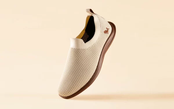 SPOTLIGHT SLIP ONS - Image 6