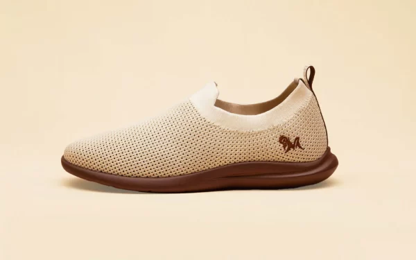 SPOTLIGHT SLIP ONS - Image 3