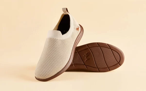 SPOTLIGHT SLIP ONS