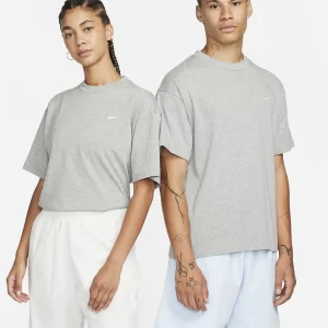 Nike Solo Swoosh
